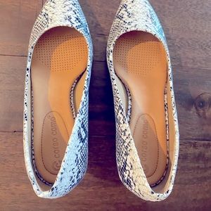Corso Como, never worn snake skin heels in original box! Size 6.5!!